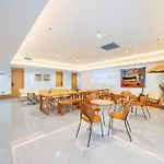 Denpa Inn - Shanghai Hongqiao Jinhui Road Branch
