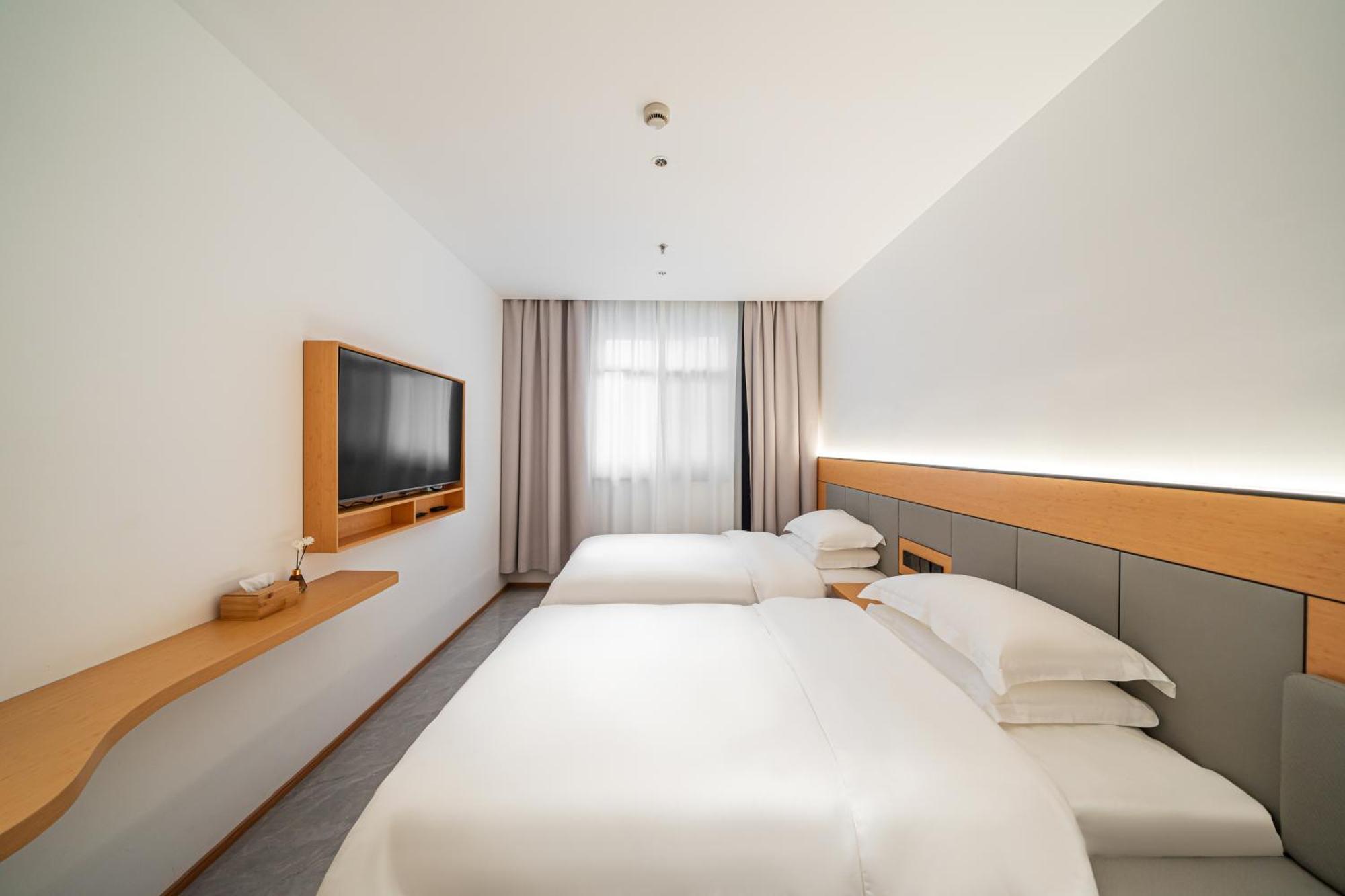 Denpa - Hongqiao Jinhui Road Branch Hostel *