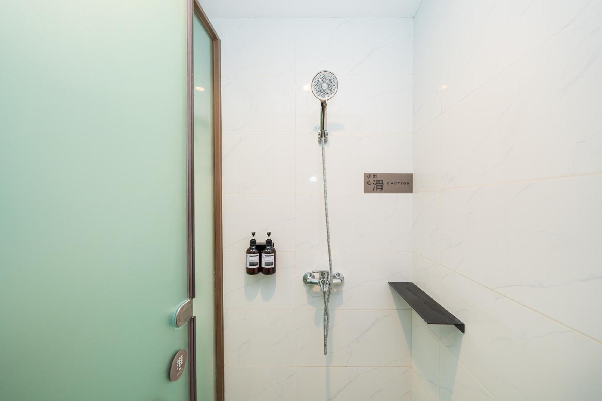 Denpa - Hongqiao Jinhui Road Branch Hostel